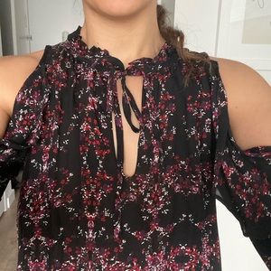 Summer floral ruffles dress with open shoulders